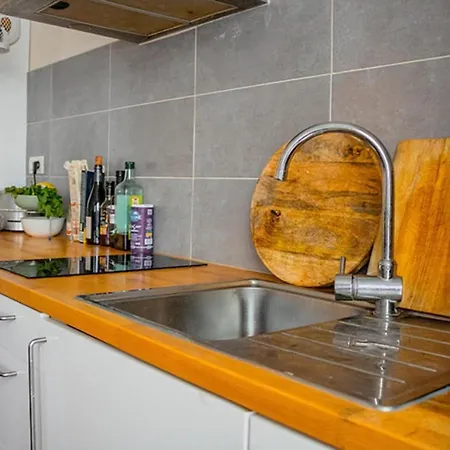 Charming Studio Near The Saint Martin Canal Apartamento Paris